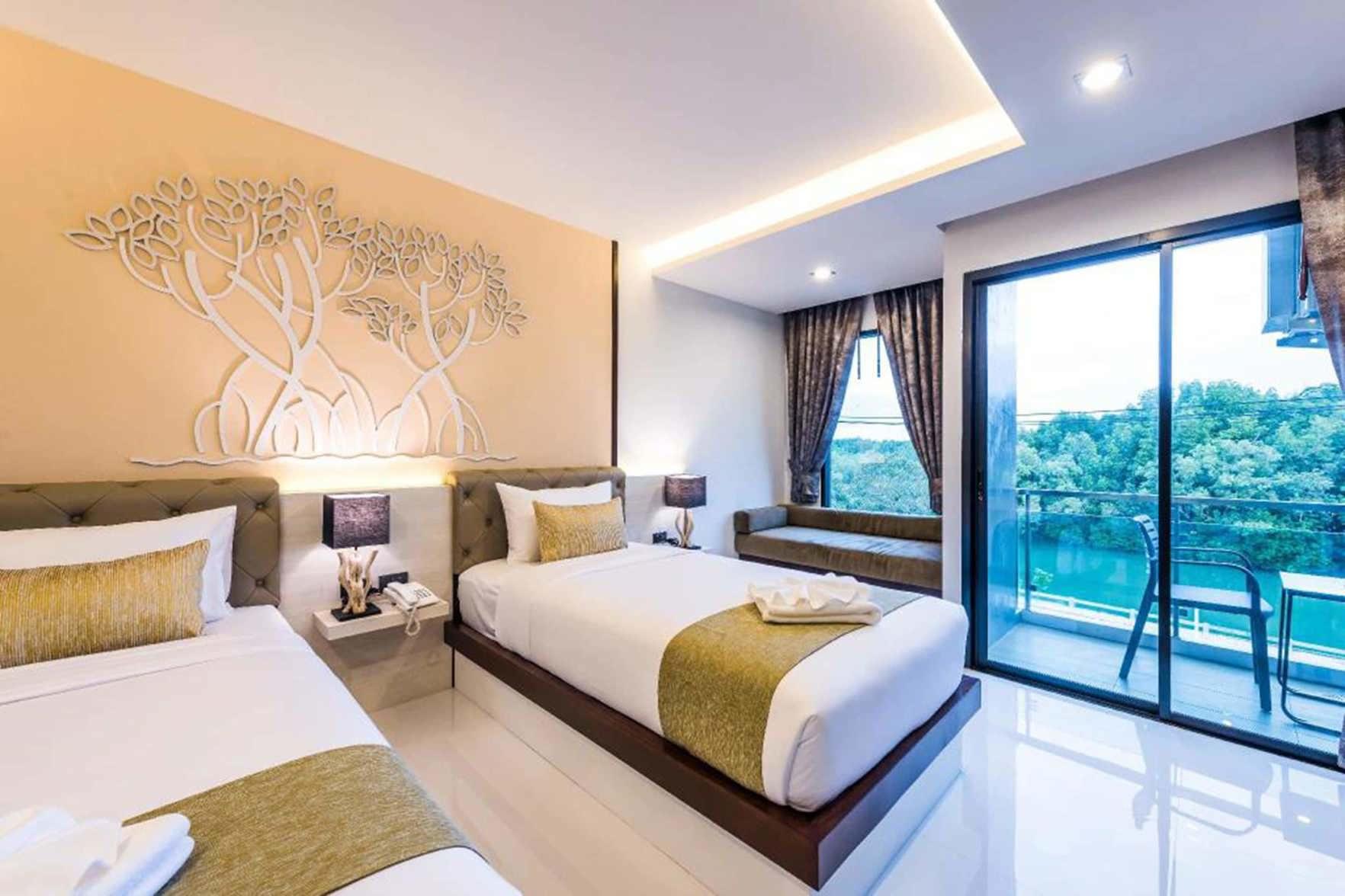 Deluxe, 2 Double Beds, with View, with Pool, Balcony