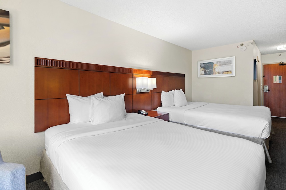 88 Palms Hotel and Event Center 11/59
