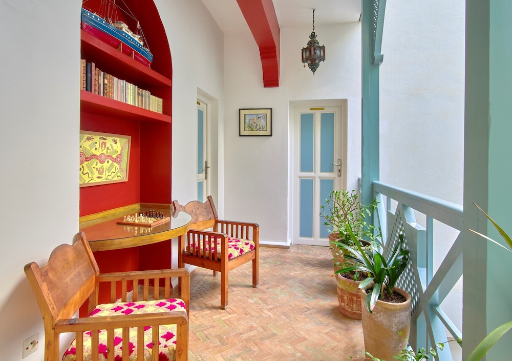 Riad Watier 61/72