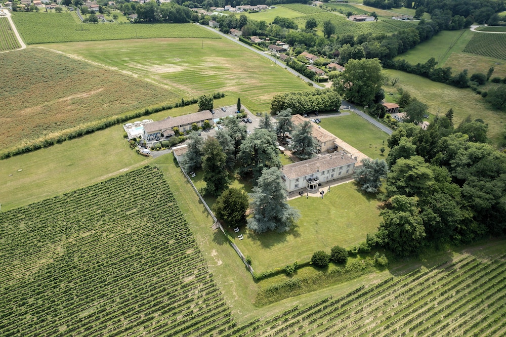 Les Secrets Chateau Pey La Tour 51/54