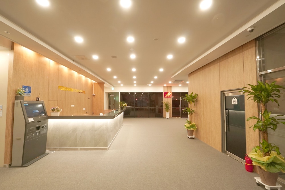 Persimmon Tourist Hotel 8/42