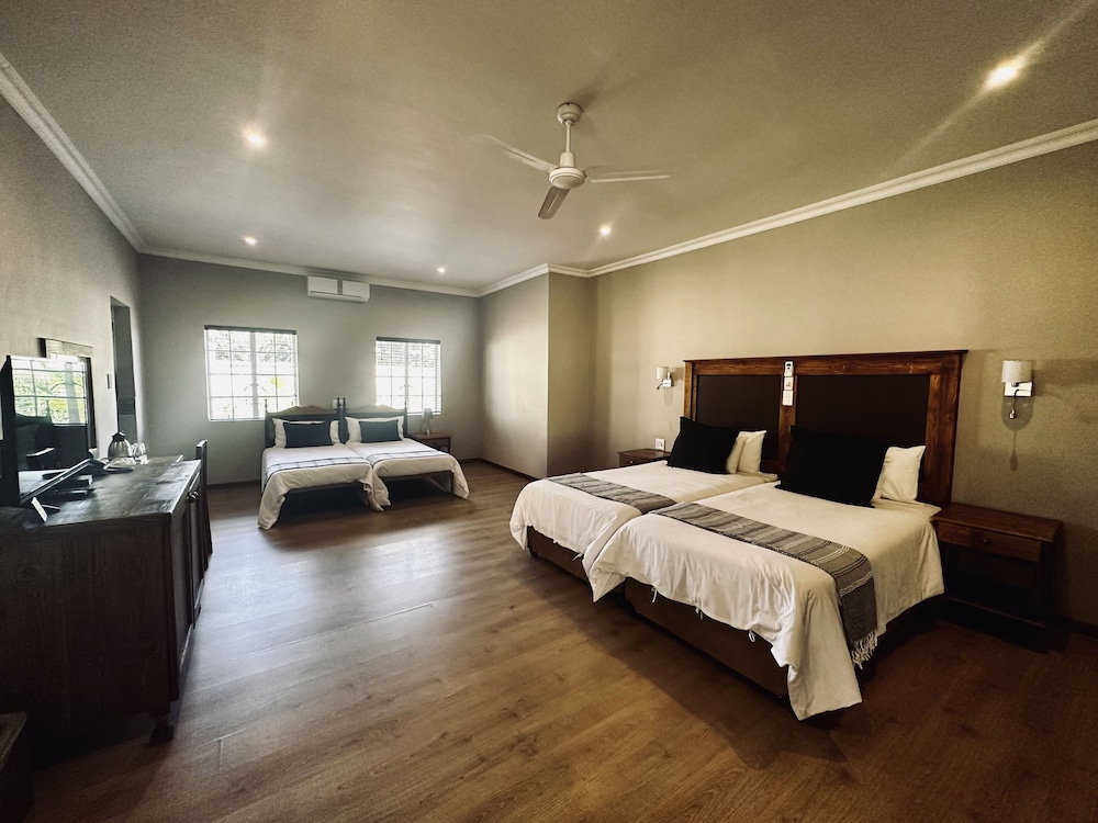 FAMILY, DOUBLE BED