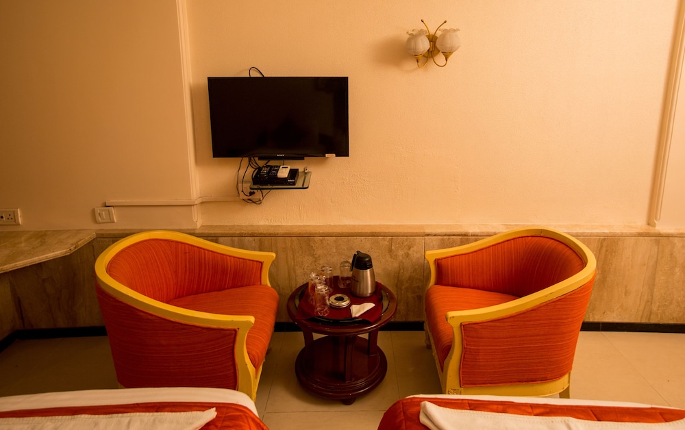 Hotel Ashwin 24/35