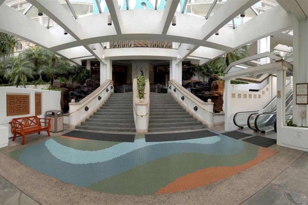Ilikai Hotel Condo with Kitchen and Ocean View 4/38