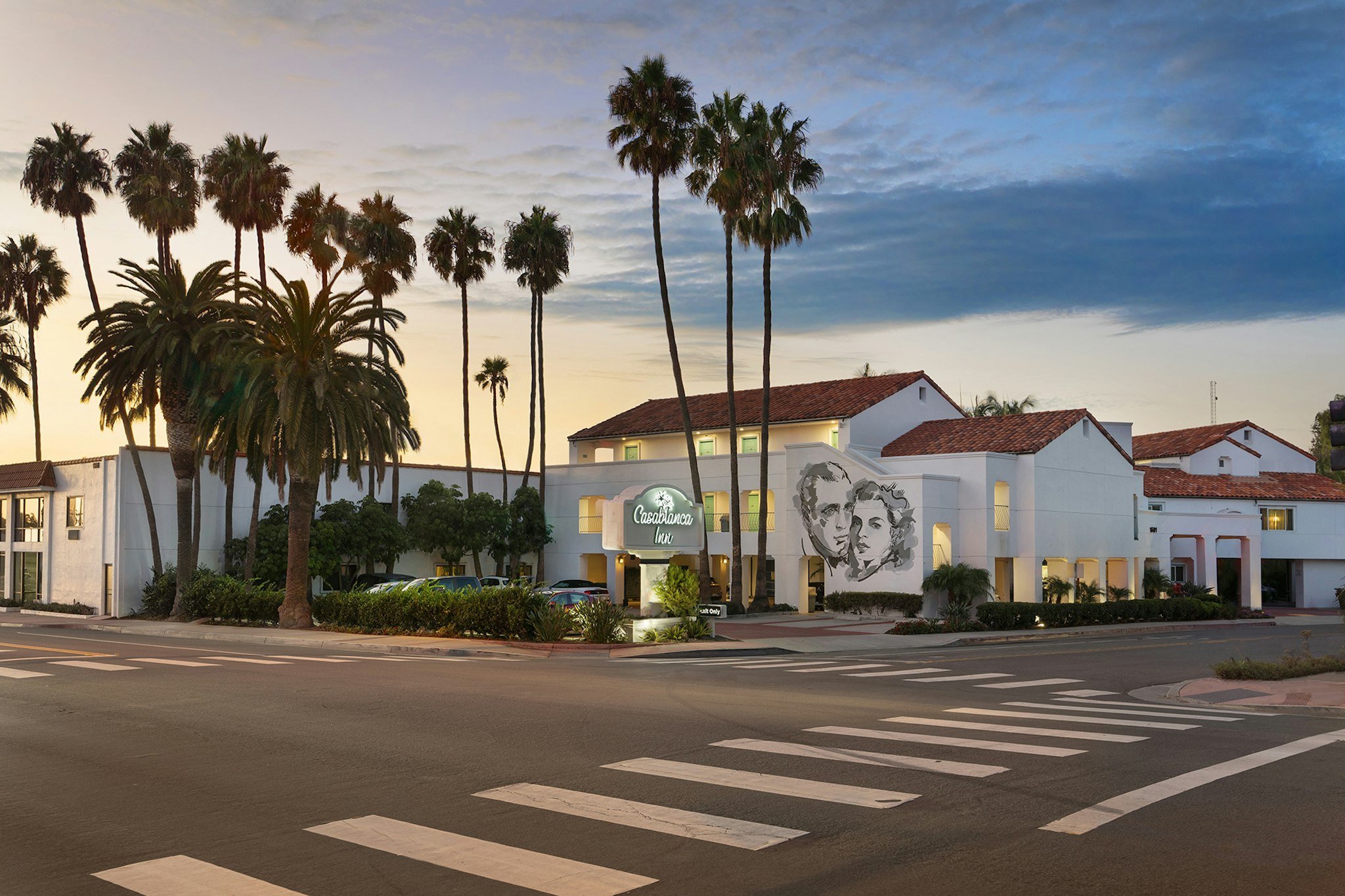 Casablanca Inn 64/71
