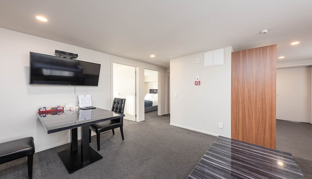 311 Motel Riccarton 59/71
