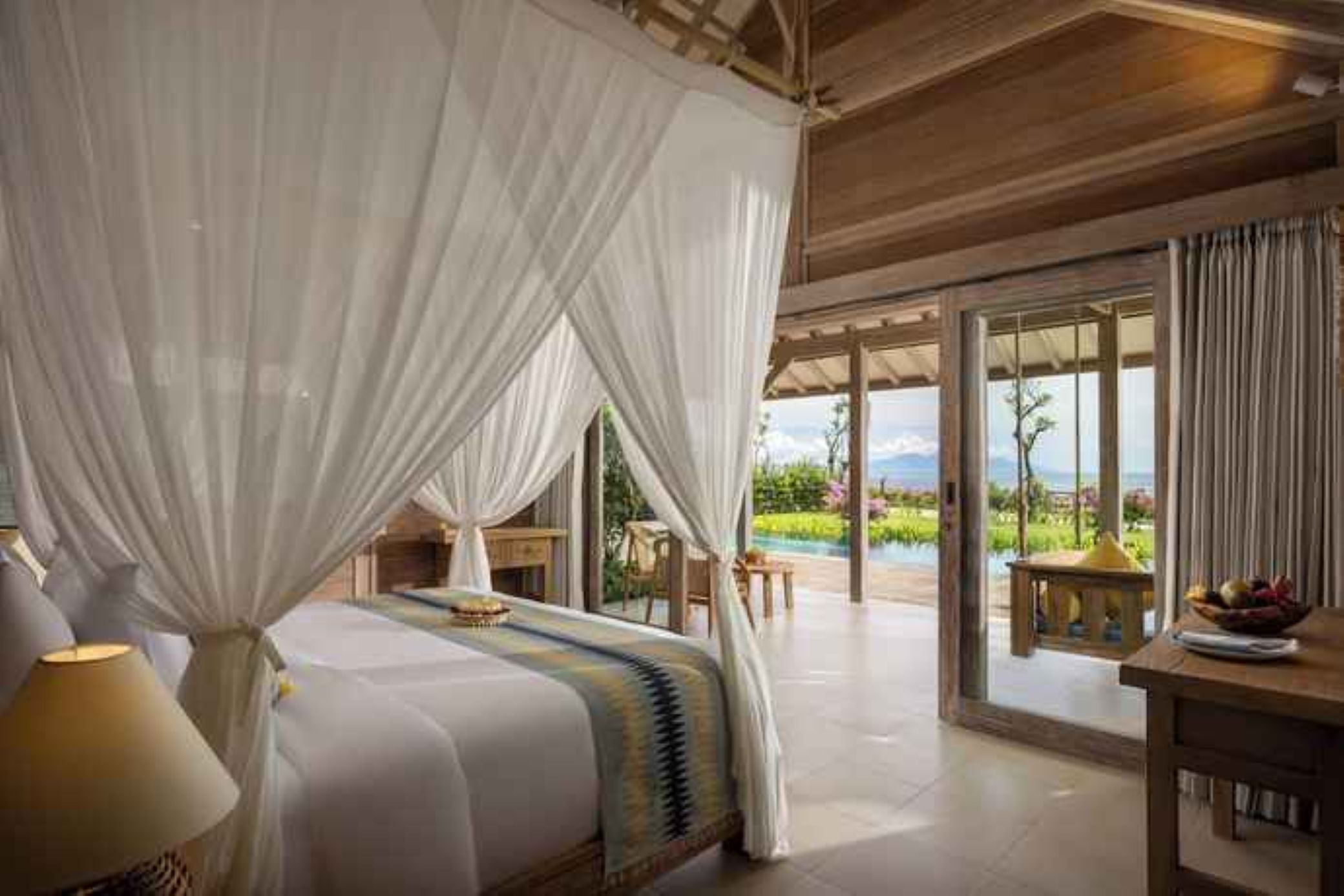 2 Bedrooms, Pool, Sunrise, Villa