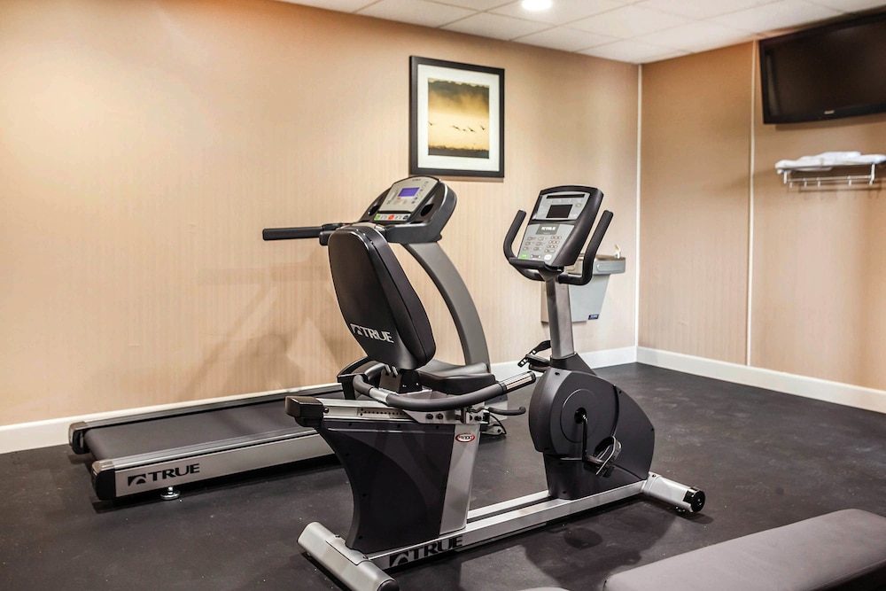Quality Inn Foristell, MO 23/48