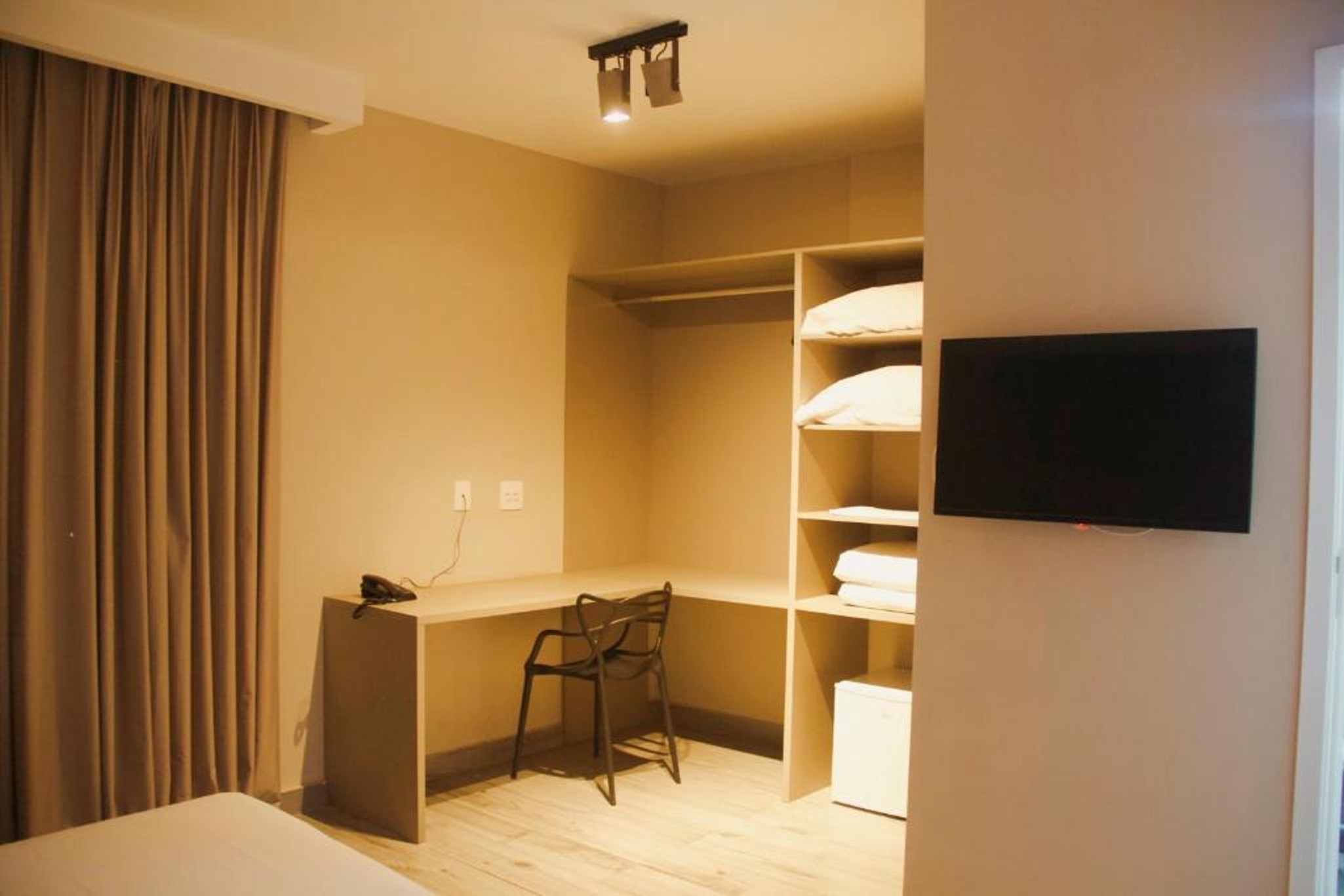 Ibis Styles Itauna 27/30
