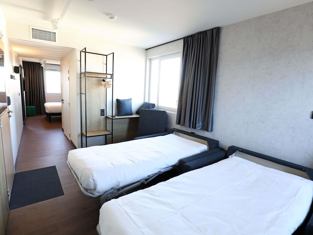 Ibis Bourgoin Jallieu Medipole 10/48