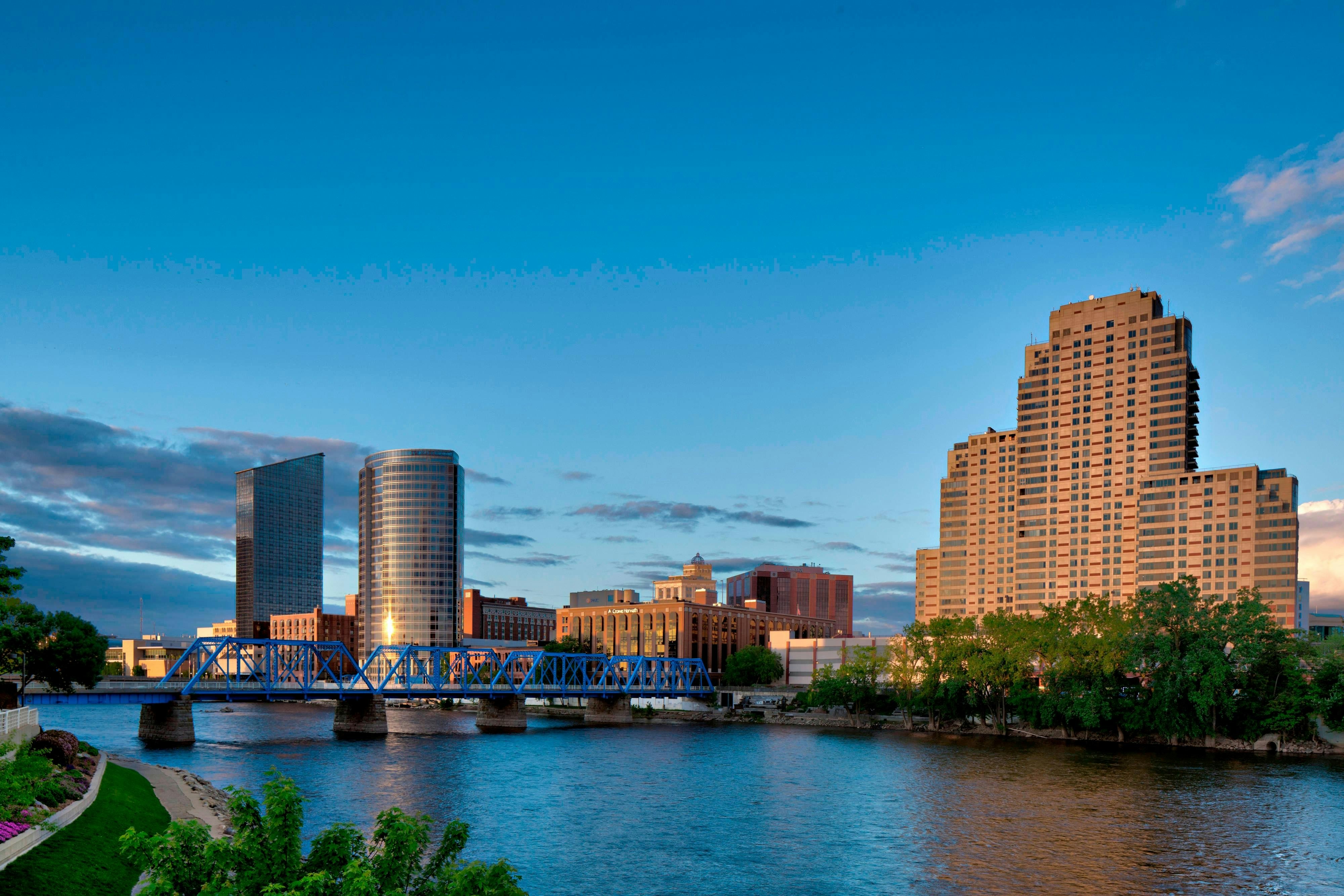 Courtyard By Marriott Downtown Grand Rapids 11/12