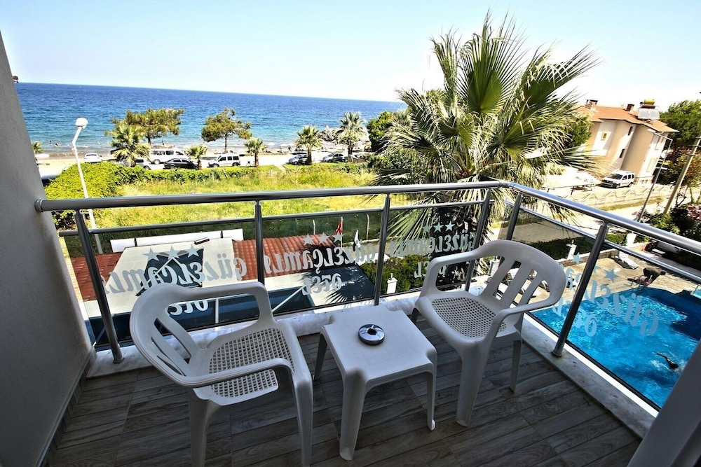 Oz Guzelcamli Otel 13/15