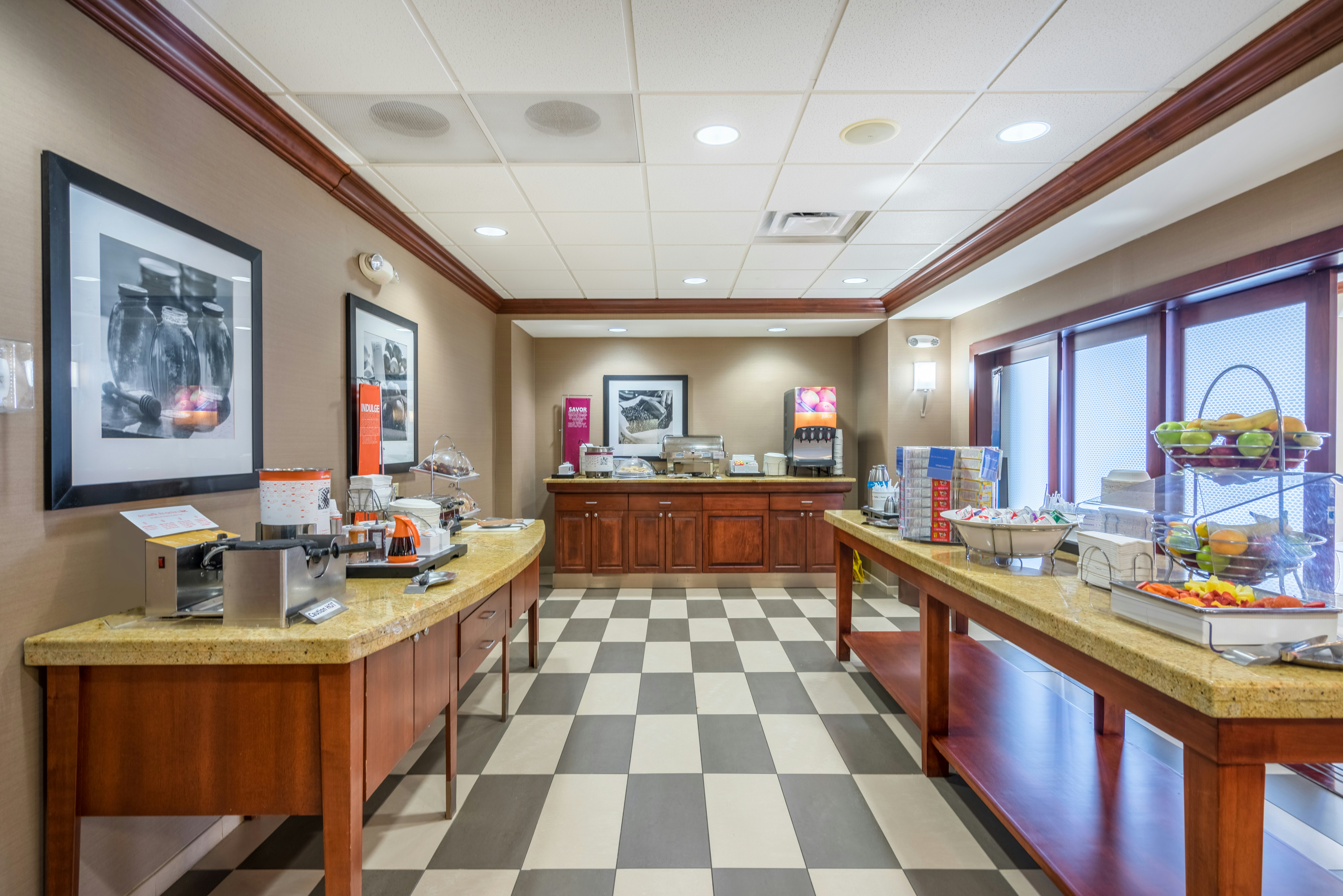 Hampton Inn Middletown, DE 3/18