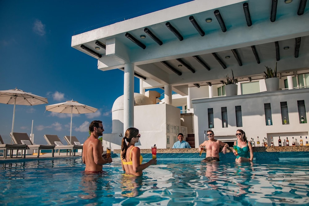 Playacar Palace 63/69