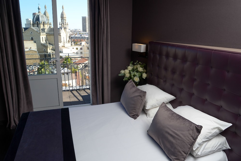 Hotel Saint Charles Paris 8/26