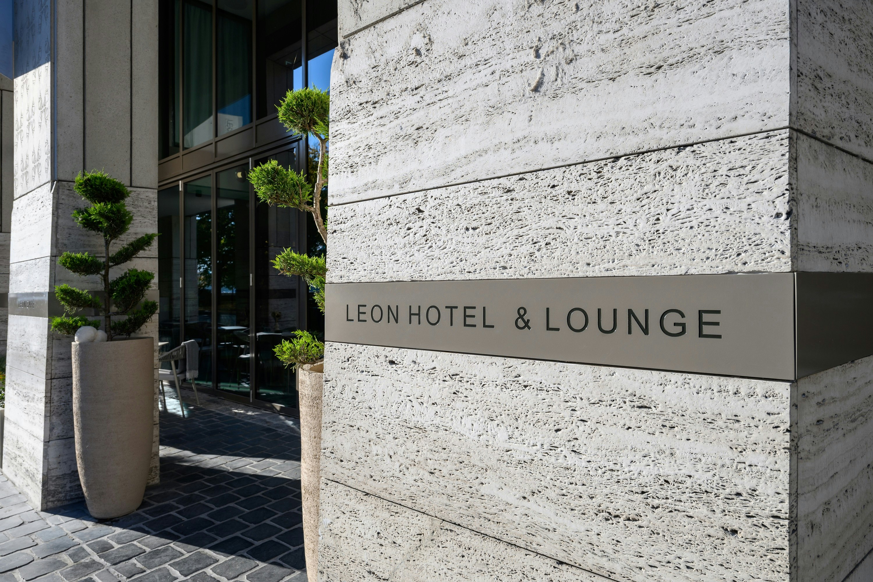 LANCHID 19 DESIGN HOTEL 51/55