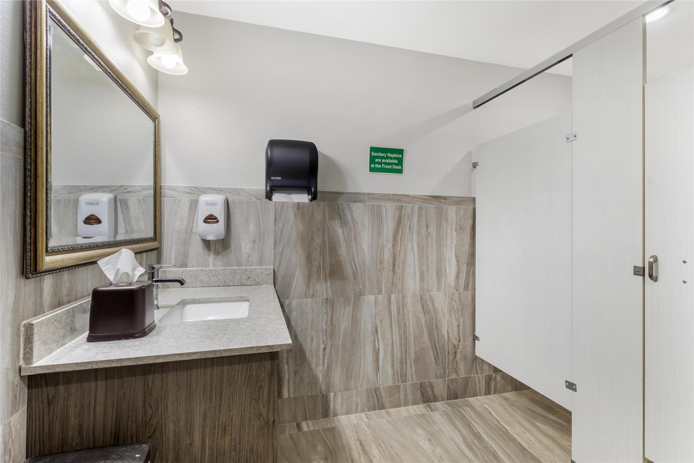 Best Western Plus First Coast Inn & Suites 45/53