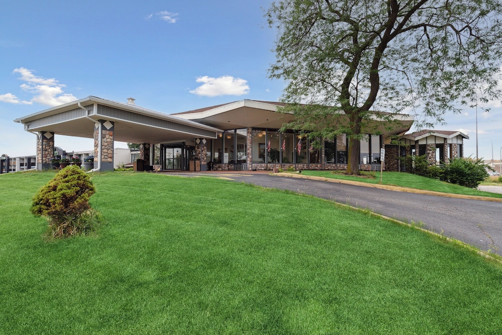 Days Inn by Wyndham Toledo 30/37