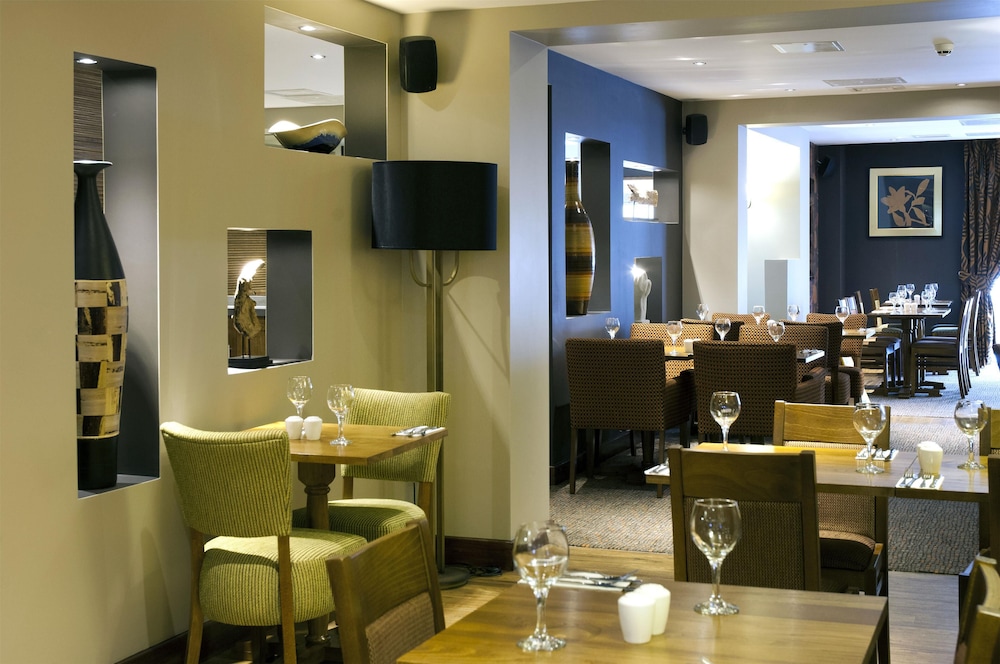 Premier Inn London Ealing 35/45
