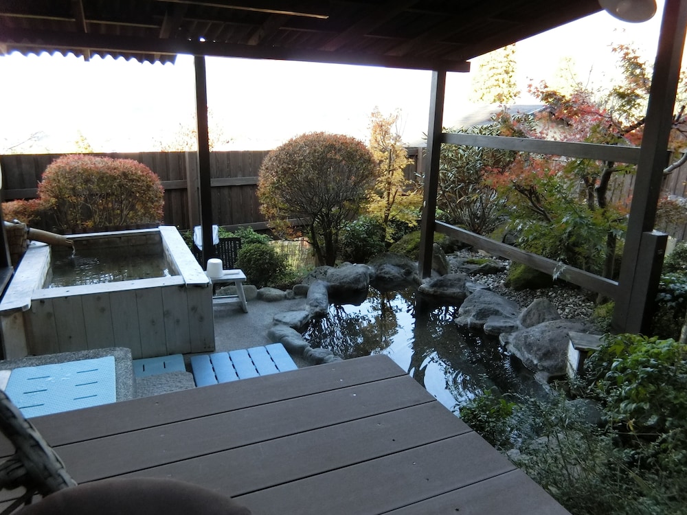 Yufuin Onsen Yufuin Sanso Waremoko 25/50