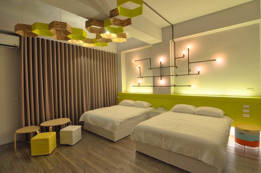 COMFORT, QUADRUPLE, BALCONY