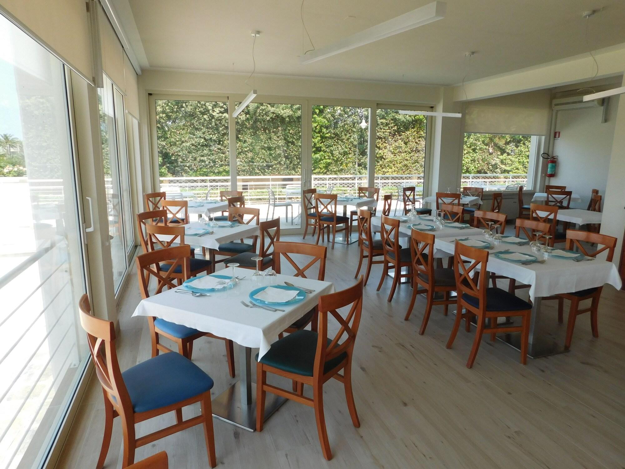 Hotel Oceano 33/50