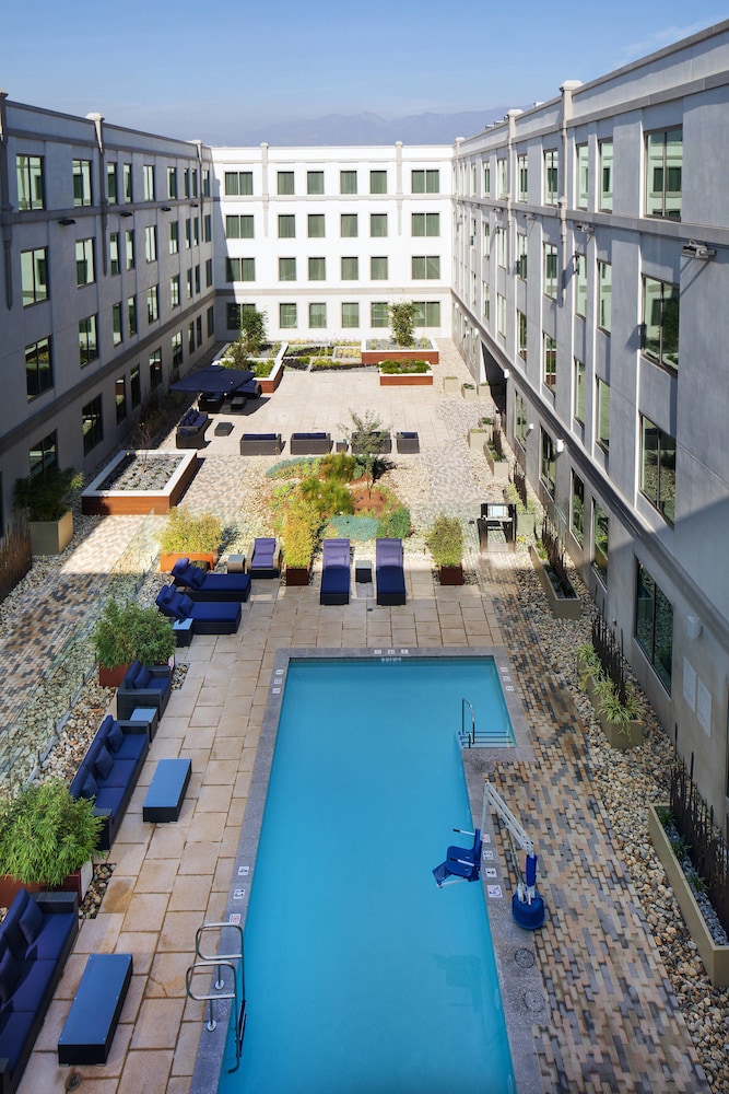 SHERATON LOS ANGELES SAN GABRIEL 15/51