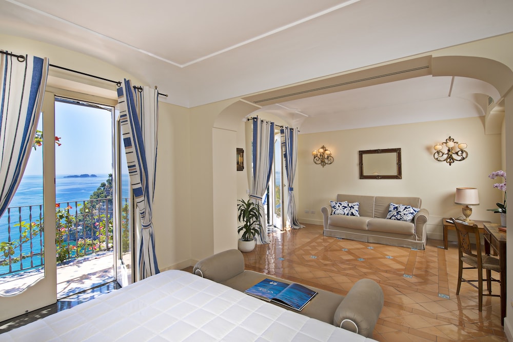 Hotel Punta Regina 51/69