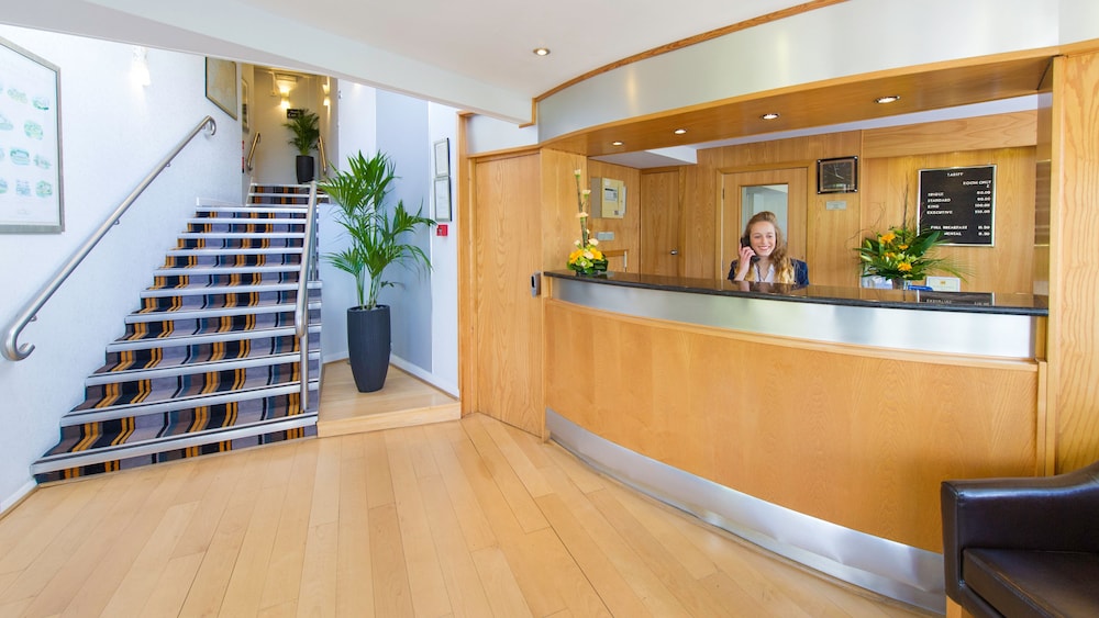 The Devon Hotel 5/43