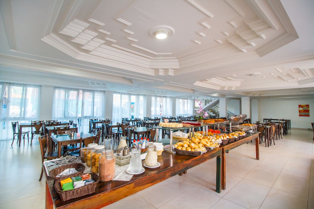 Hotel Shangrila Rede Soberano 52/66