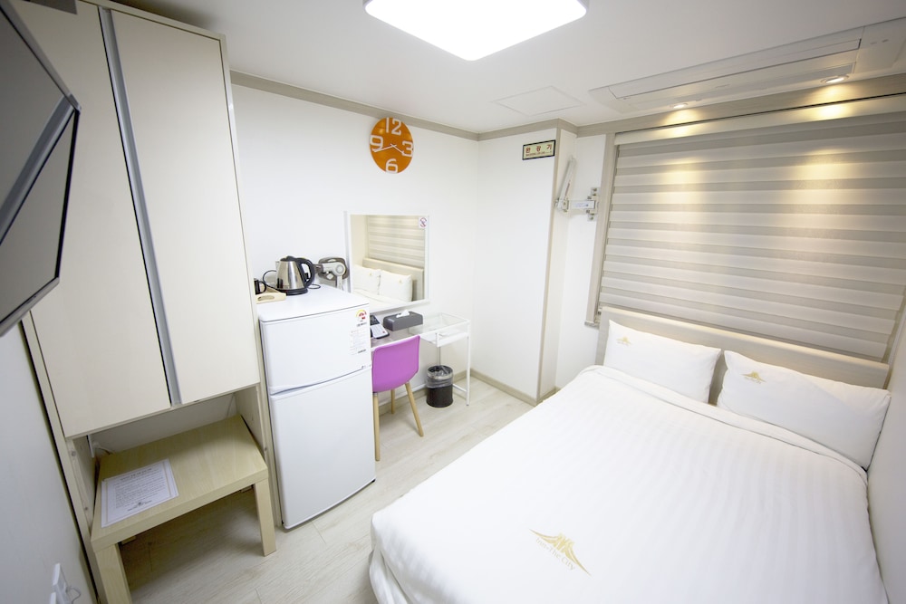 Inn-The City Business Hotel 8/53