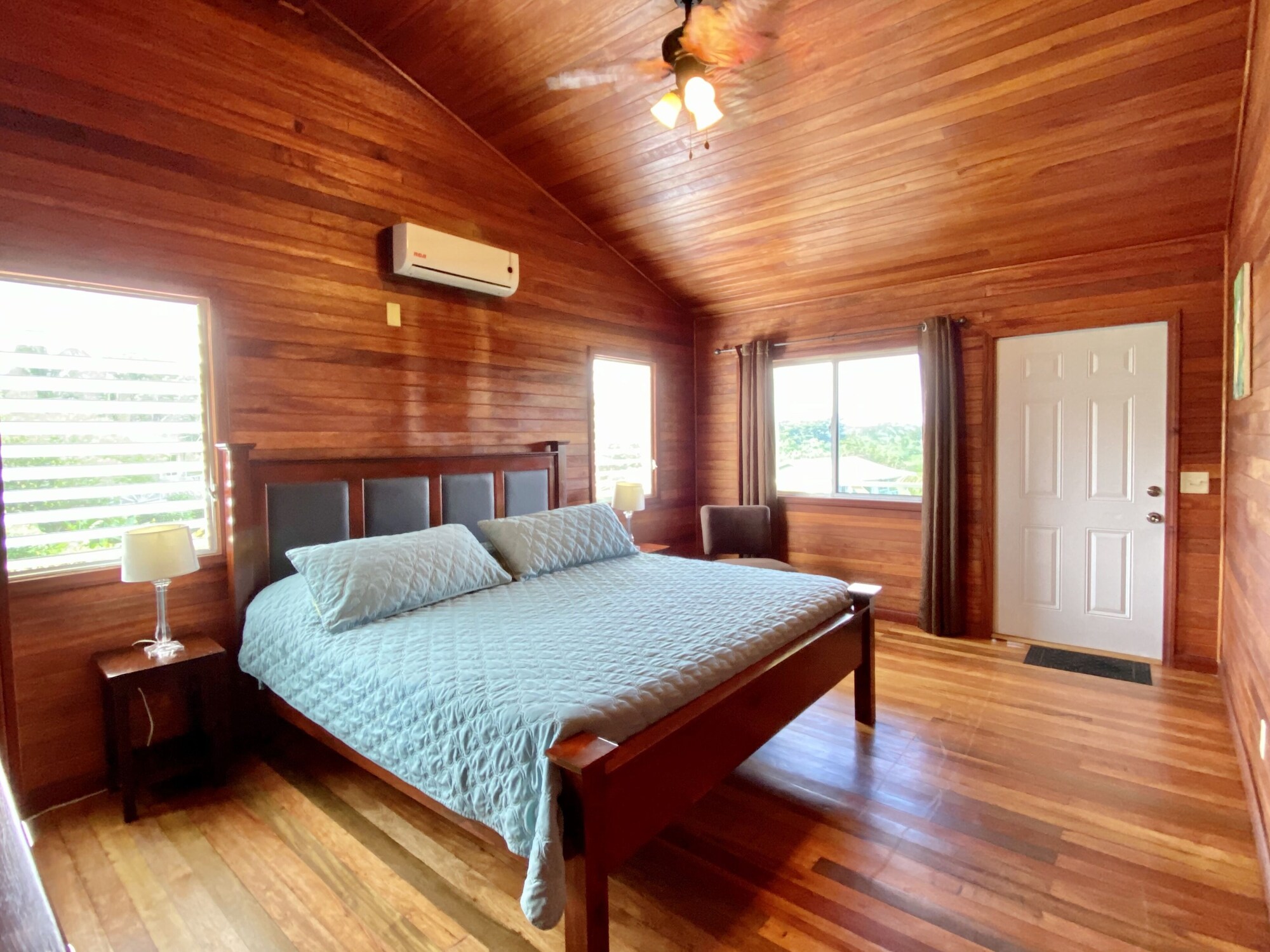 Standard, King Bed