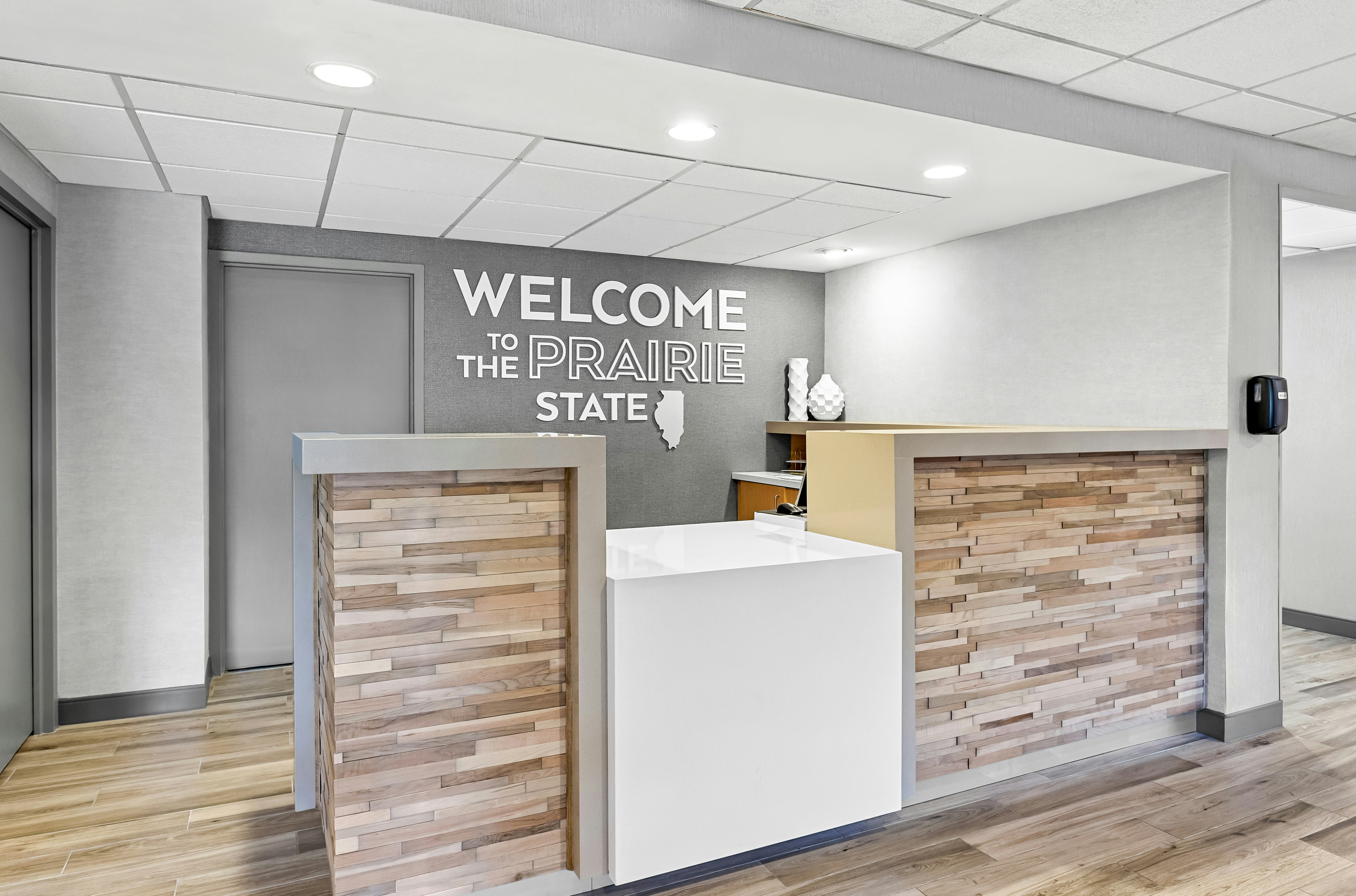 Hampton Inn Naperville 4/52