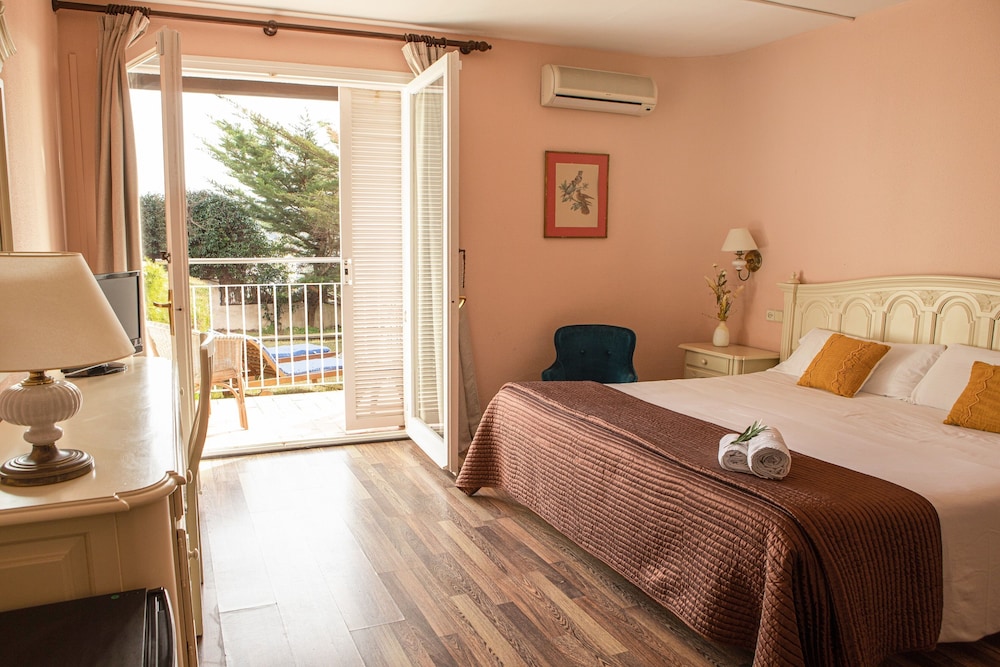 Hotel Roger de Flor by Seleqtta 27/66