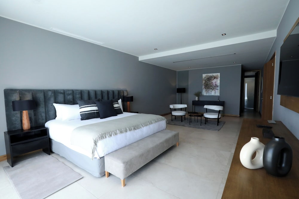 Premium, Suite, Queen Bed