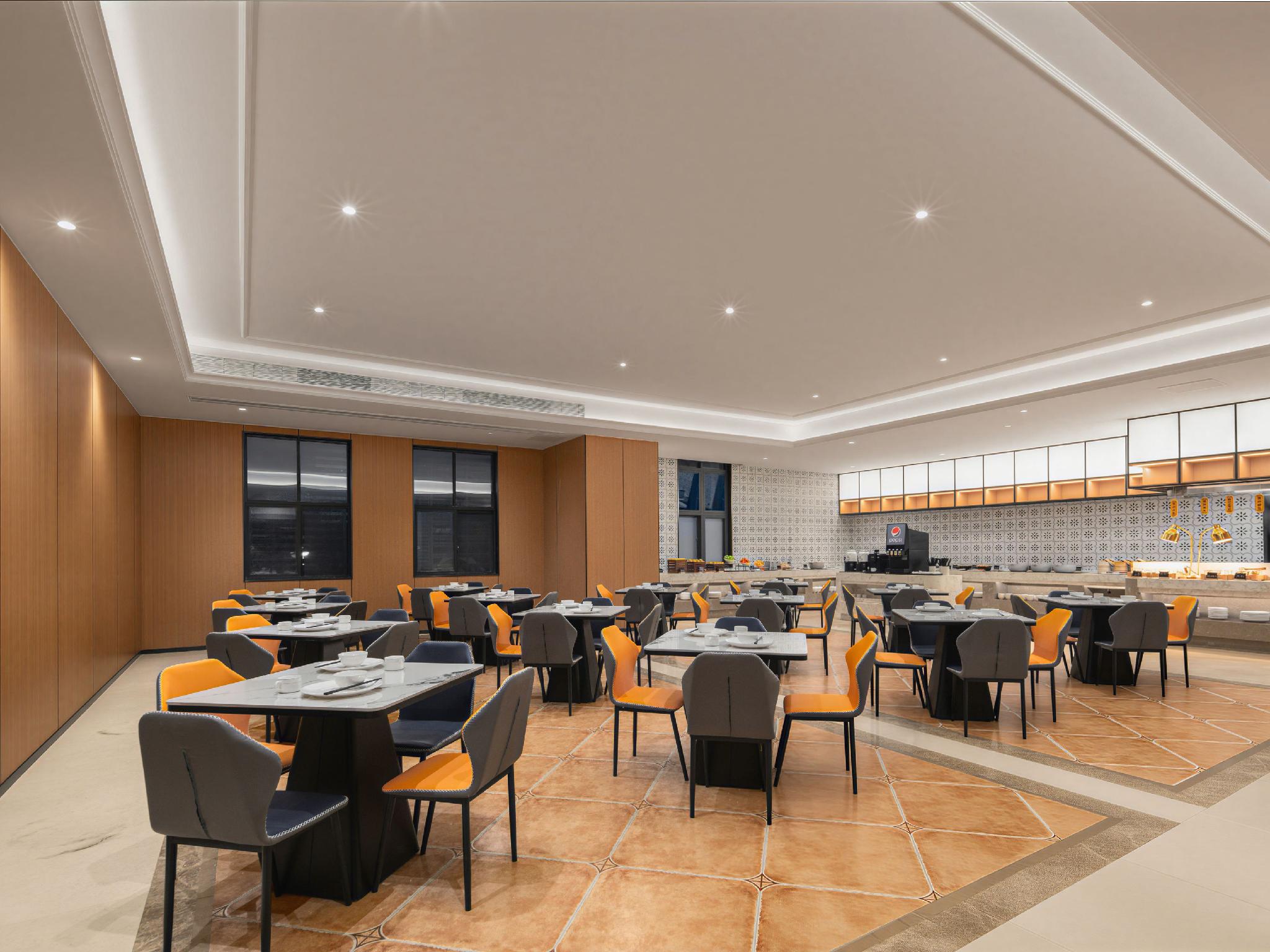 Vienna International Hotel (Fuzhou Cangshan Wanda) 31/38
