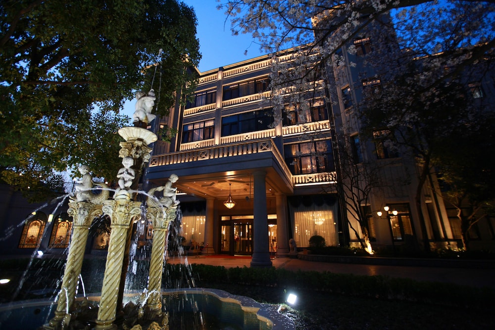 Shanghai Donghu Hotel in SHANGHAI