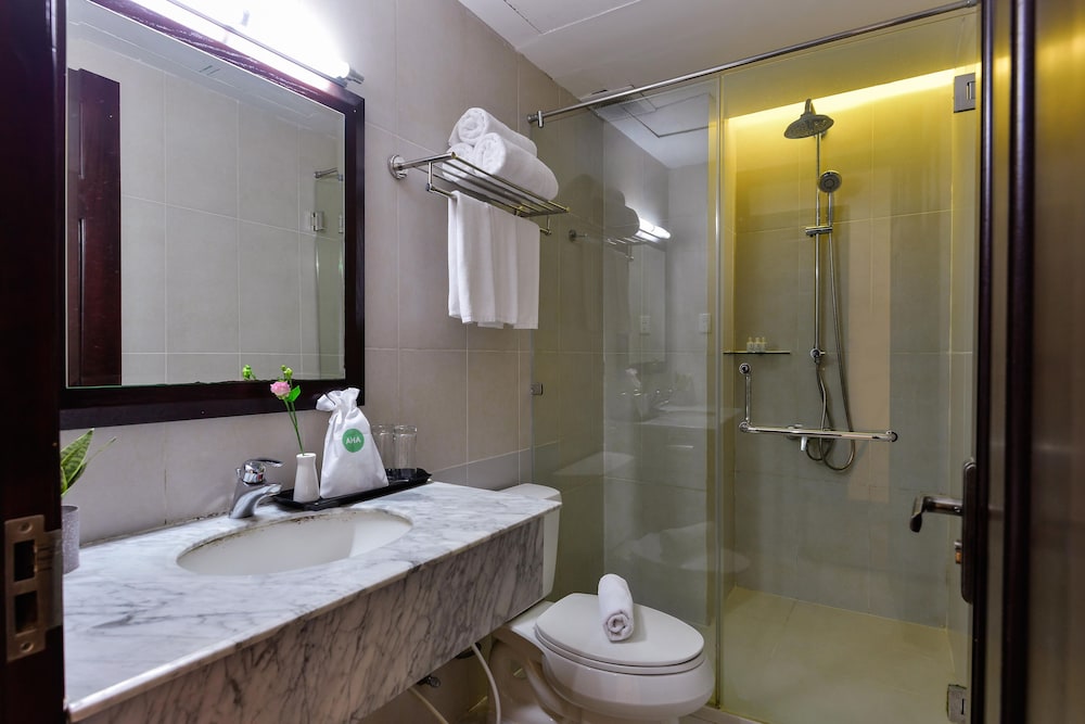 Aha Boutique Ben Thanh Hotel 70/72