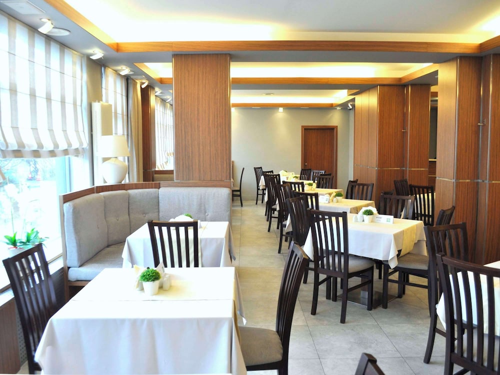 ibis Styles Warszawa West 55/71