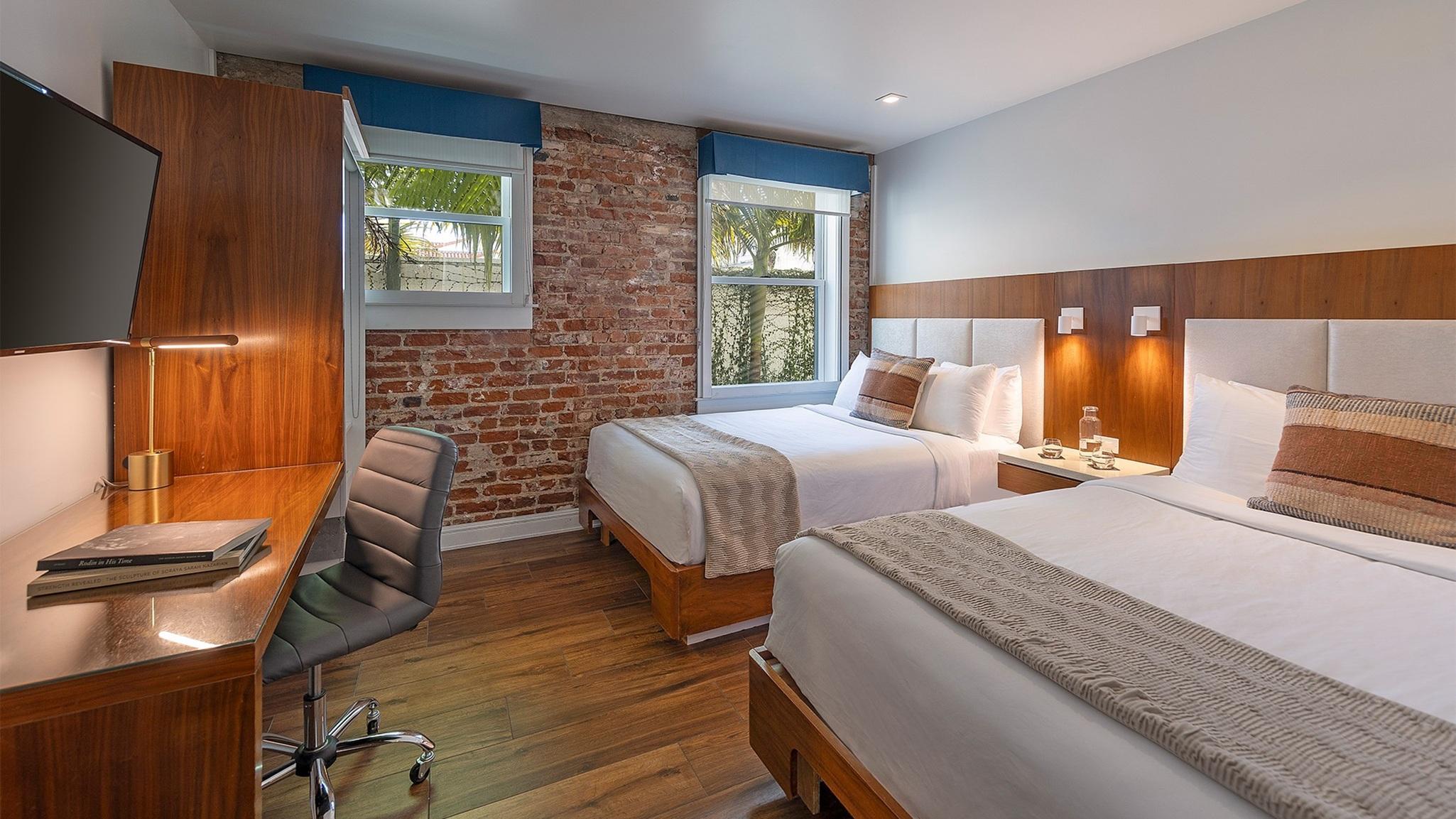 Riviera, 2 Double Beds