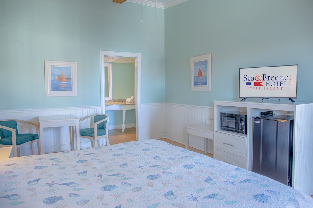 Sea And Breeze Hotel And Condo 28/49