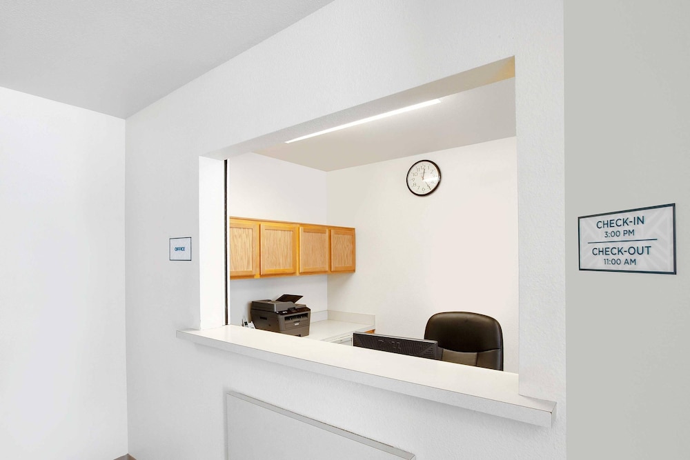 WoodSpring Suites Houston Westchase 4/32