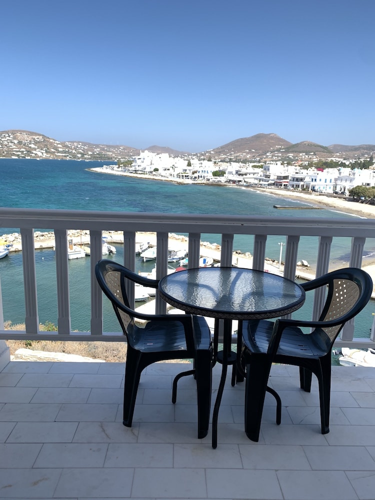 Pandrossos Hotel 46/50