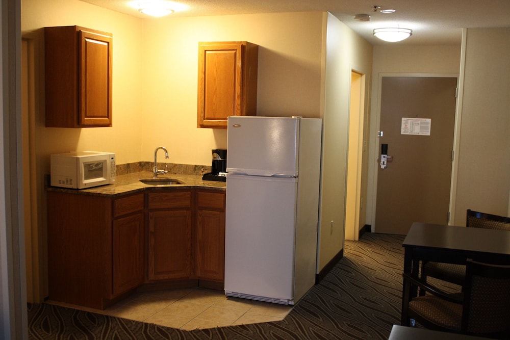 Holiday Inn Express Ludlow 6/50