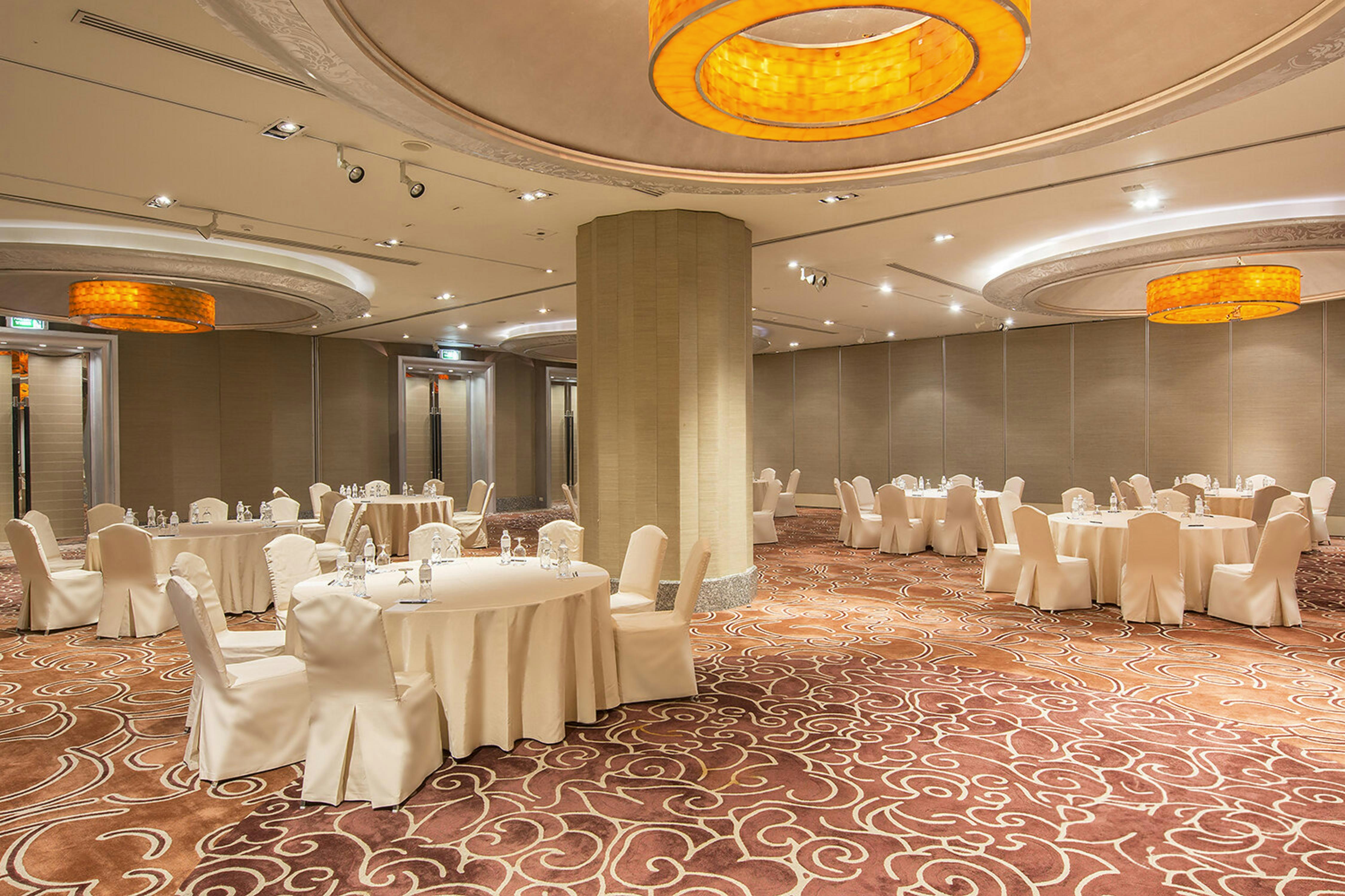 Hilton Bangkok Grande Asoke 57/59