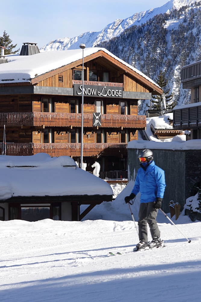 Snow Lodge Boutique Hotel 6/70