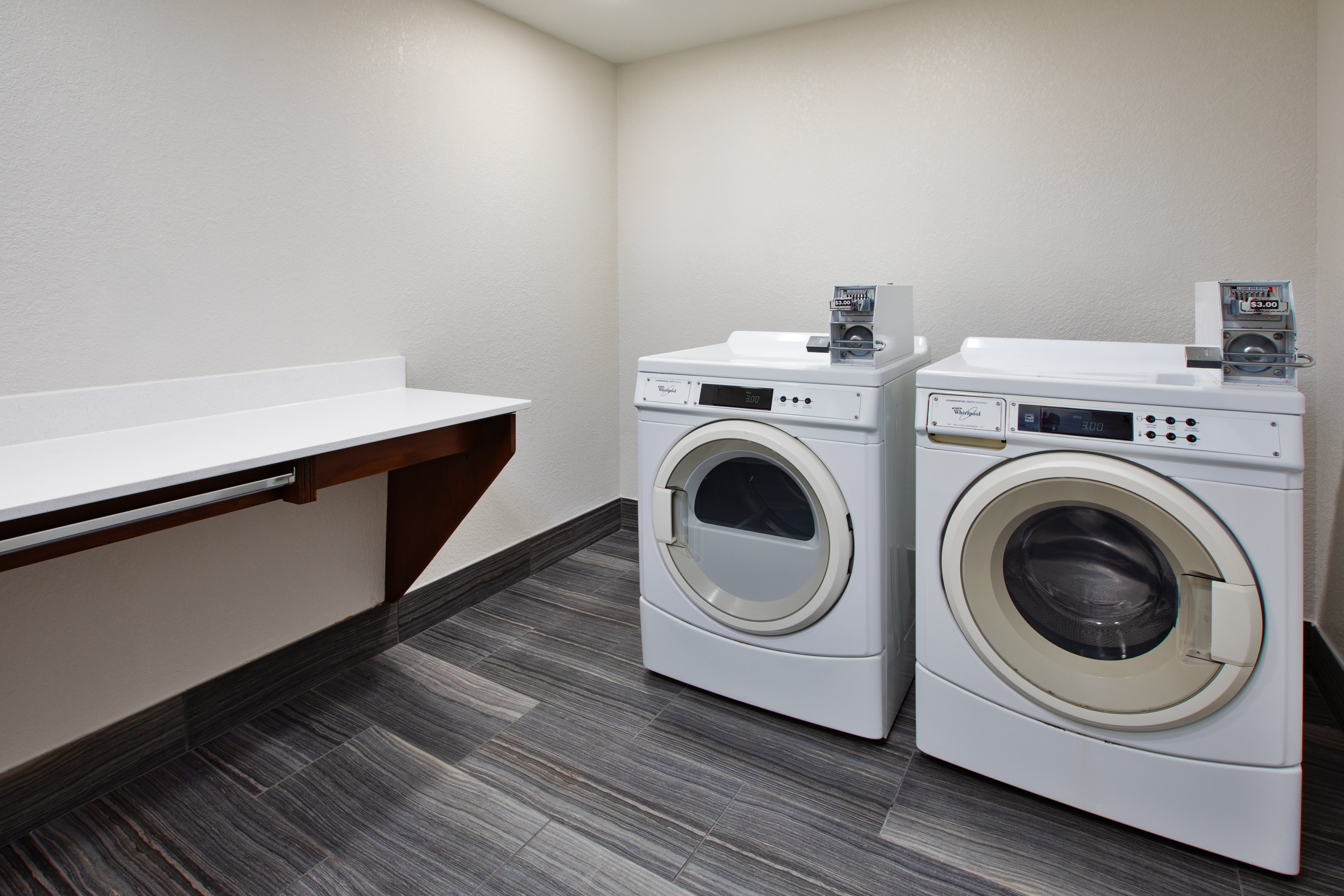 Holiday Inn Express And Suite Eden Prairie Minneapolis 23/57