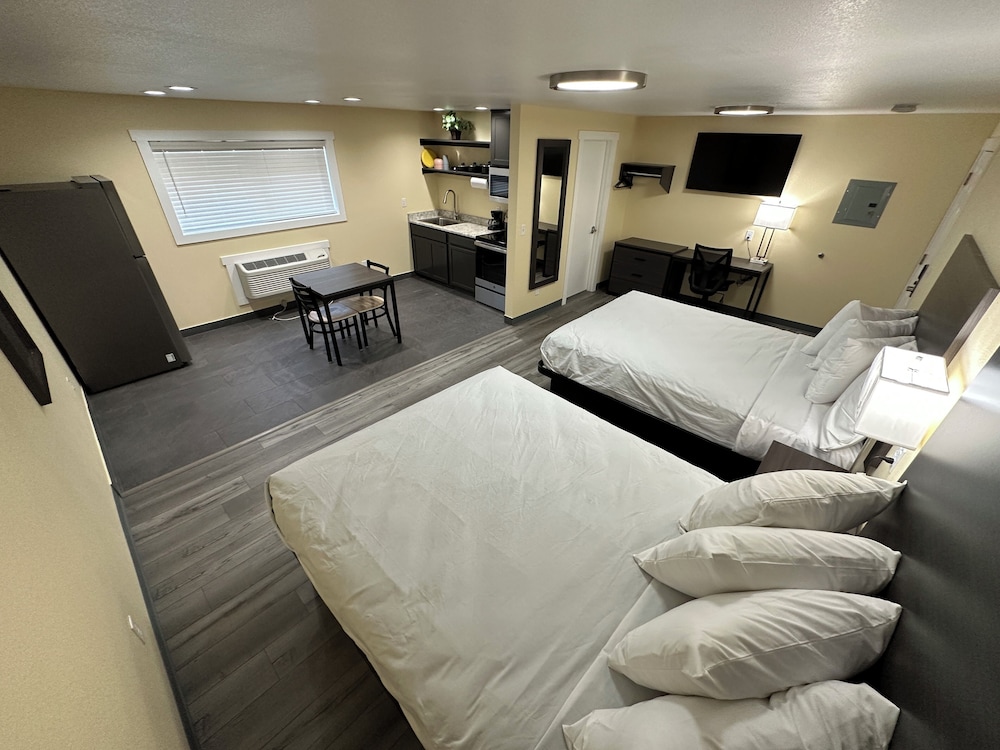 Relax Inn of Medford 6/38