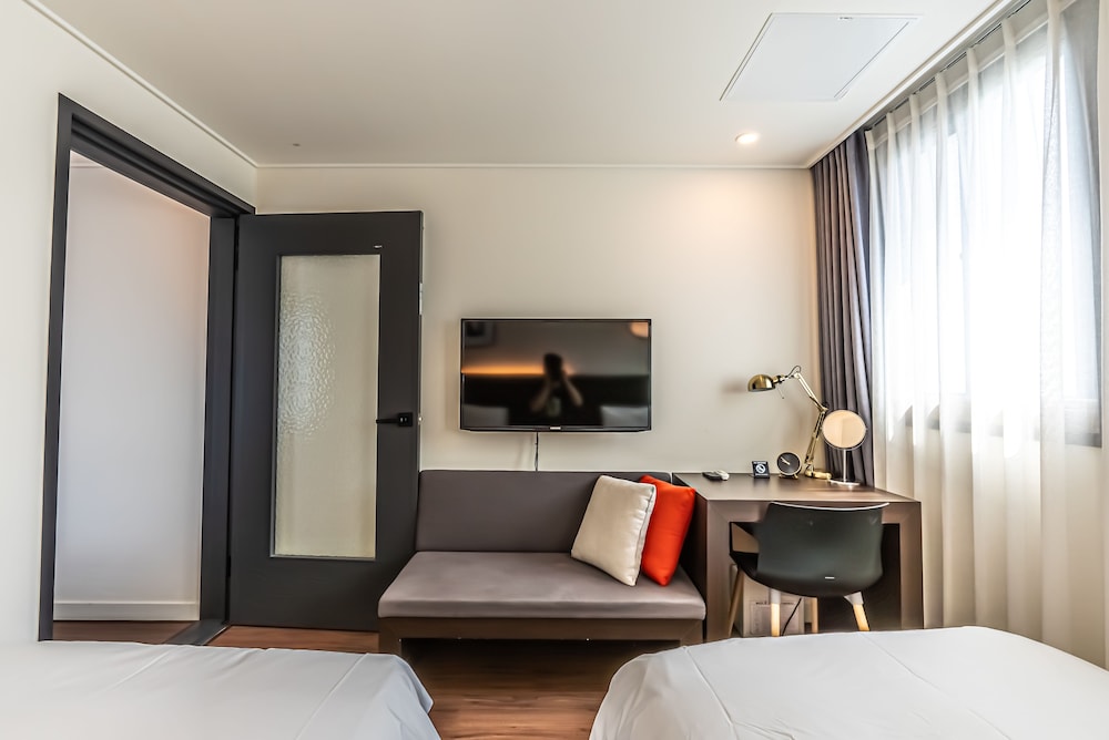Hotel the Grang Jungmun 24/50