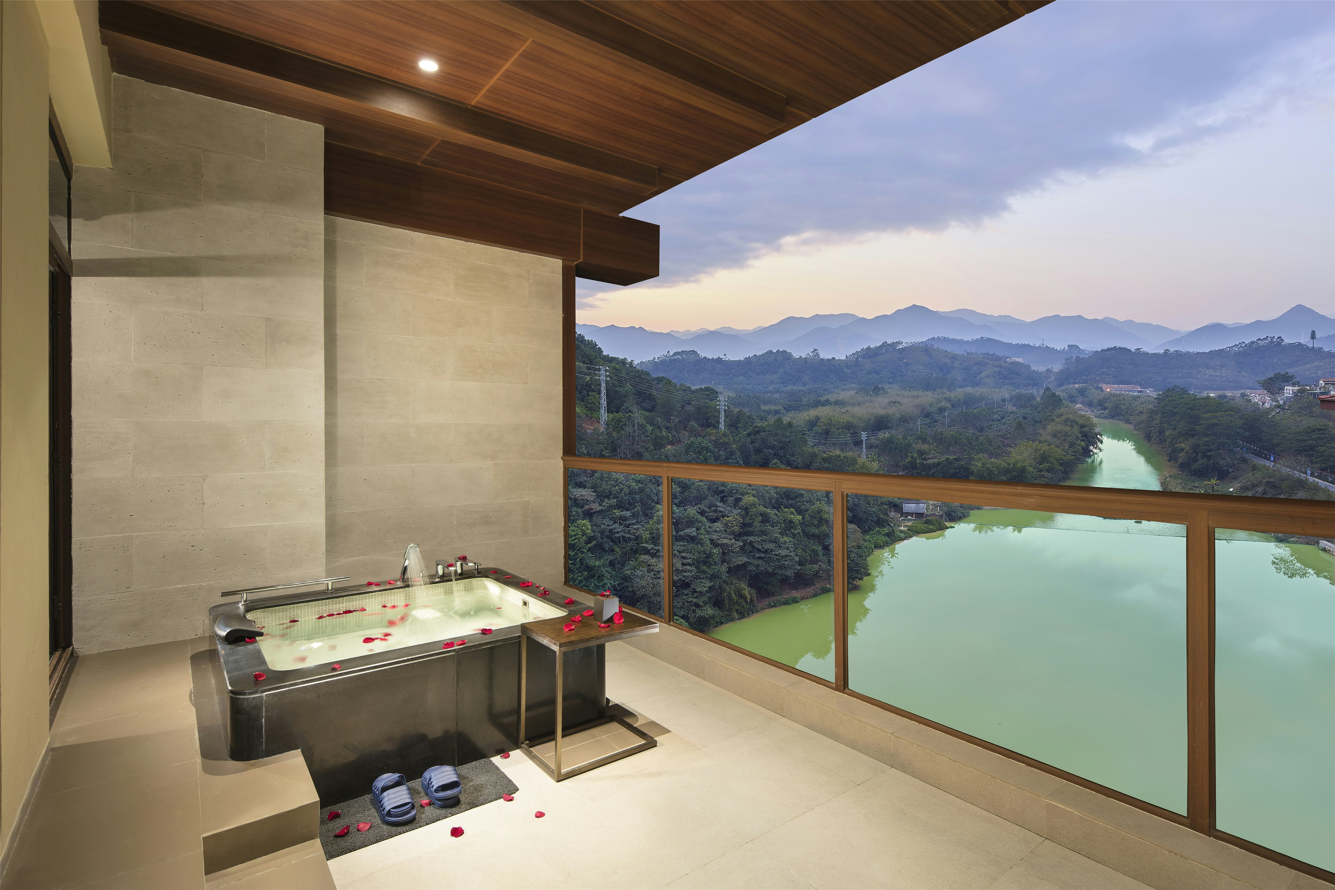 Hilton Longmen Huizhou 24/50